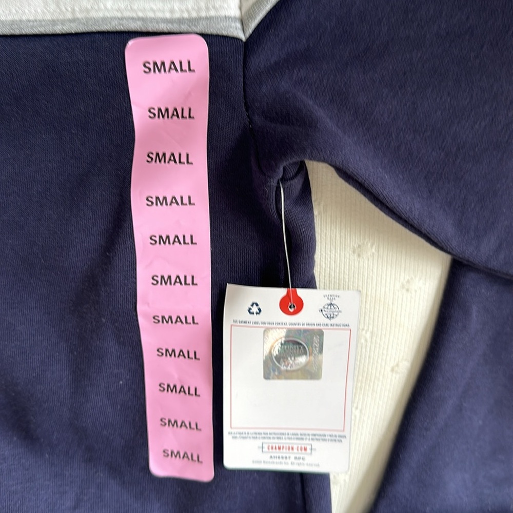 Butler women’s crewneck sweatshirt - Picture 3 of 4